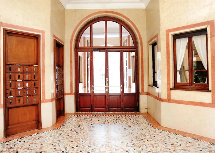 Giovio Duplex * Milán